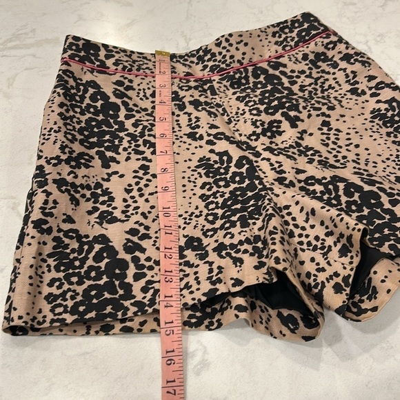 J. Crew Leopard Print Trouser Lined Linen Blend Shorts Size 6 - Picture 10 of 16